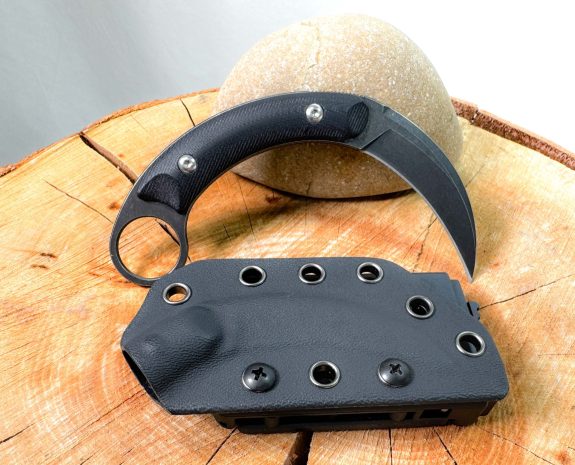 Karambit Schwarz – Kompakt, kraftvoll, charakterstark